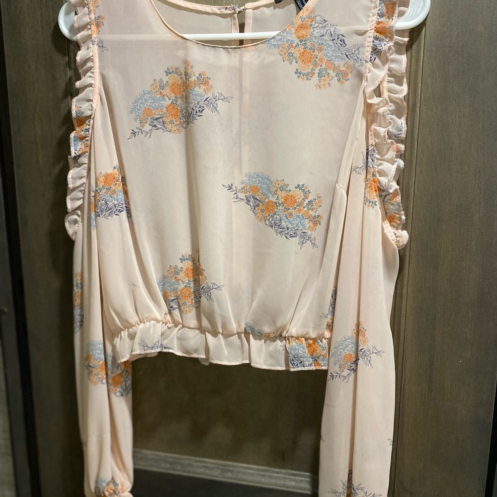 Forever 21 Sheer open sleeve Blouse